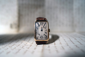 A 9ct Gold Art Deco Gentleman's Wristwatch; London 1924