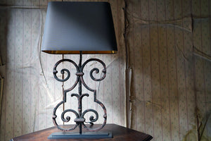 An Early 20thC French Scrolled Cast Iron Table Lamp