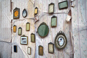 A Large Collection of Seventeen Late Victorian & Edwardian Gilt Metal Photograph Frames c.1900