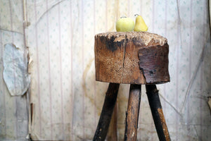 An Early 19thC Primitive French Elm Chopping Block c.1810