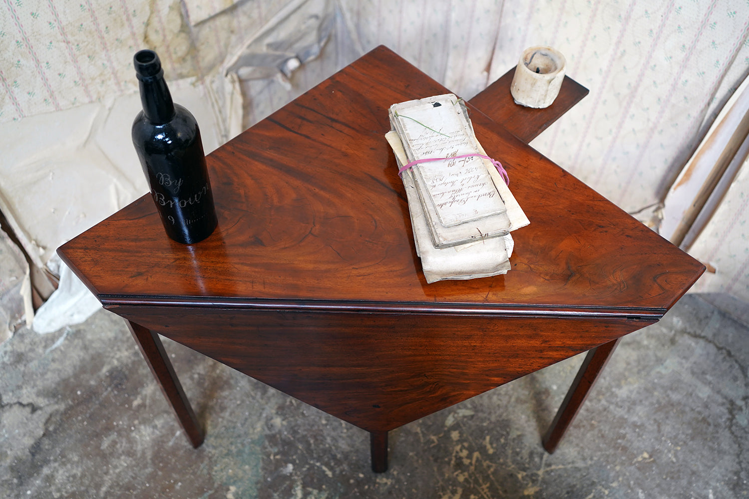 Queen Anne Triangle Drop Leaf Table A George III Mahogany