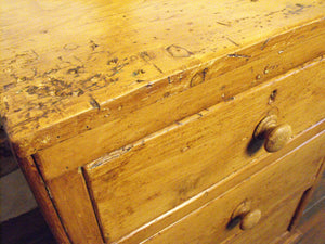 A Compact Victorian Antique Country Pine Chest of Drawers