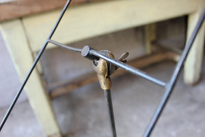 An Adjustable Early 20thC Shop Display Shirt & Collar Stand