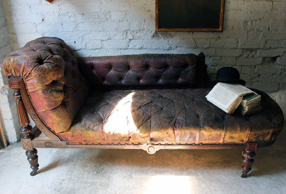 A Gorgeous Victorian Mahogany Button-Back Leather Upholstered