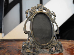 A Delicately Proportioned Art Nouveau Photograph Frame