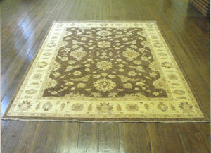 A Beautiful Ziegler Carpet: 298cm x 242cm