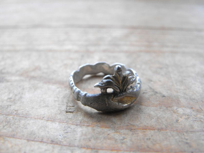 Medieval fede deals ring
