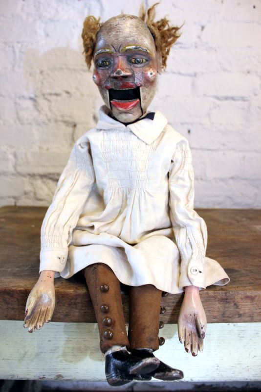 A Wonderful Ventriloquist's Dummy – Doe Hope