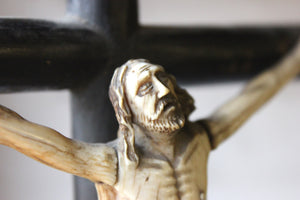 A Good c.1800 Carved Ivory Corpus Christi