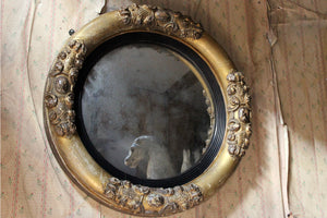 A Regency Period Giltwood & Gesso Convex Wall Mirror c.1825