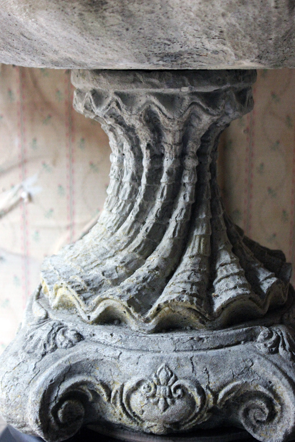 A Mid-20thC Cast Composition Stone Scallop Shell Bird Bath – Doe & Hope