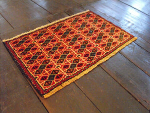 Hamadan Rug: 72cm x 42cm