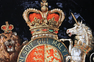 A Very Fine & Decorative Mid 19thC Verre Églomisé Armorial Panel of the Royal Coat of Arms