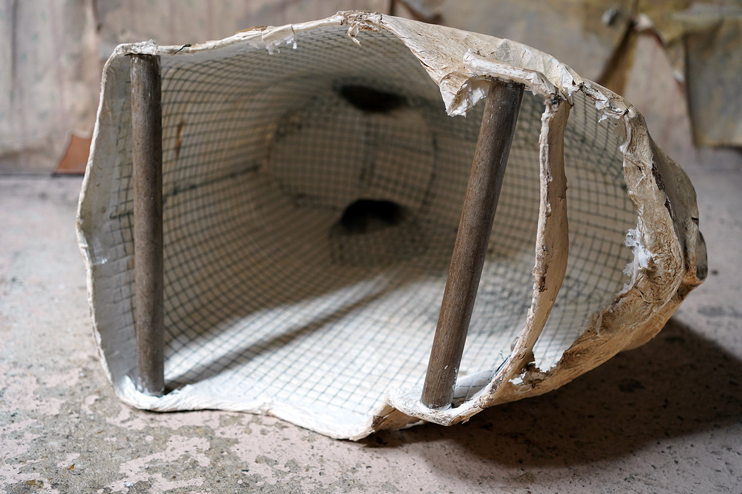 White Rabbit Prop A Large Mid 20thC White Rabbit Theatre Prop Head – Doe & Hope