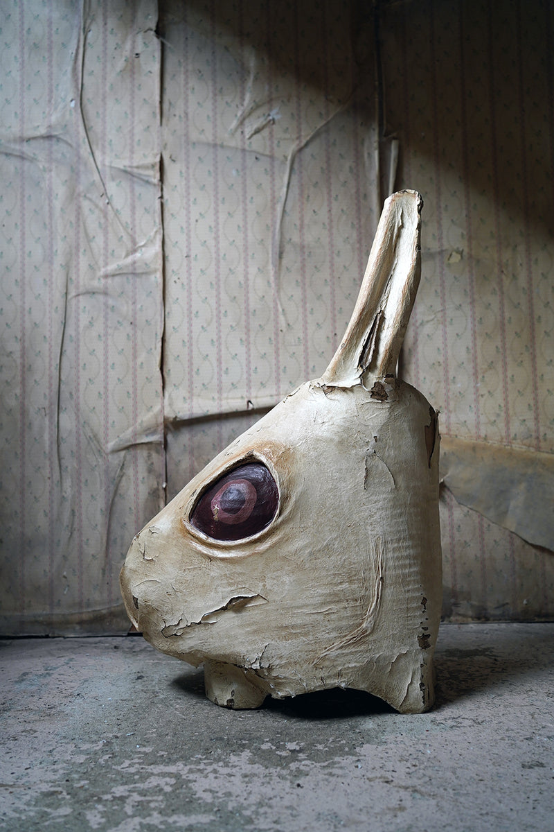 White Rabbit Prop A Large Mid 20thC White Rabbit Theatre Prop Head – Doe & Hope